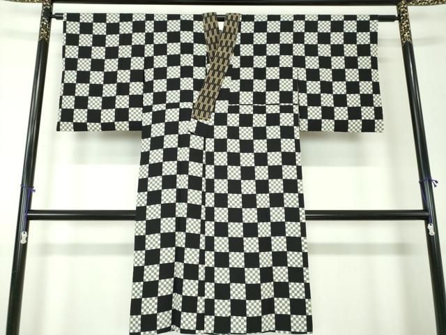 平和屋着物●上質な長襦袢　無双仕立て　市松文様　黒地　正絹　逸品　DAAX4142ps 平和屋着物○上質な長襦袢 無双仕立て 市松文様 黒地 正絹 逸品