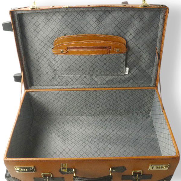 男女兼用！美品 siffer シフレ 豚革 本革 オールレザー EURASIA