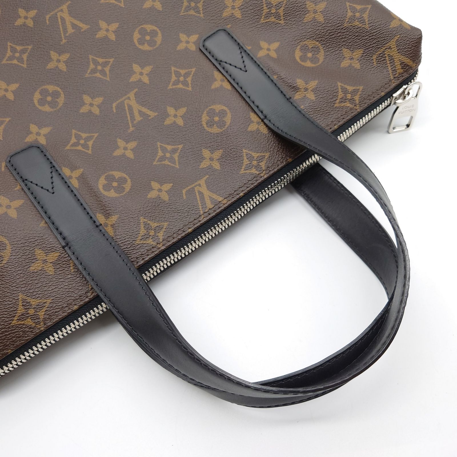 ルイヴィトン Louis Vuitton キタン モノグラム マカサー トートバッグ ２WAY ショルダー 肩掛け 斜め掛け ビジネス 旅行 ブラウン  ブラック レザー M40388 メンズ レディース 【中古 AB品】 当店通常価格159800円 - メルカリ