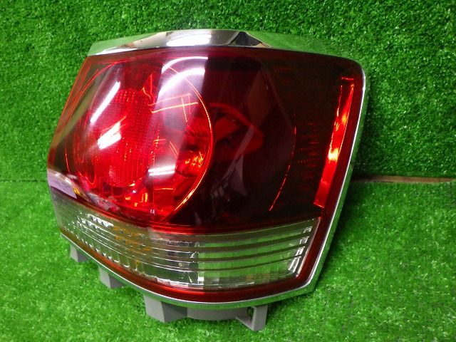 トヨタ JZS171 JZS175 クラウン アスリート 右テールレンズ 30-292 GS