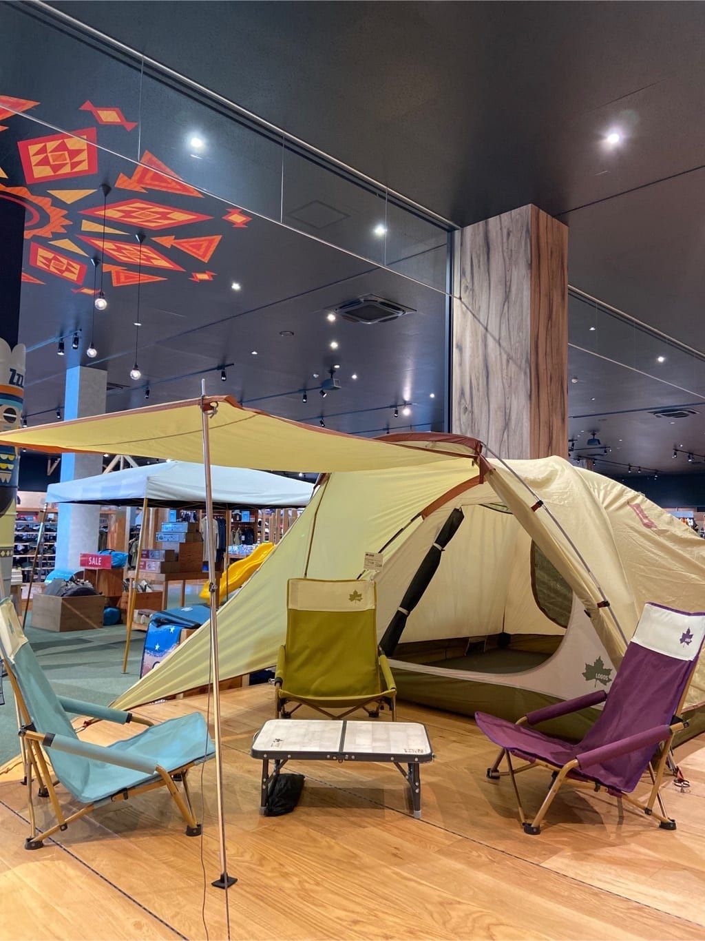 新品　ロゴス　Life あぐらチェア カラフルロゴス　二脚セット　折りたたみ LOGOS Life あぐらチェア（カラフルロゴス）|ギア|家具|チェア