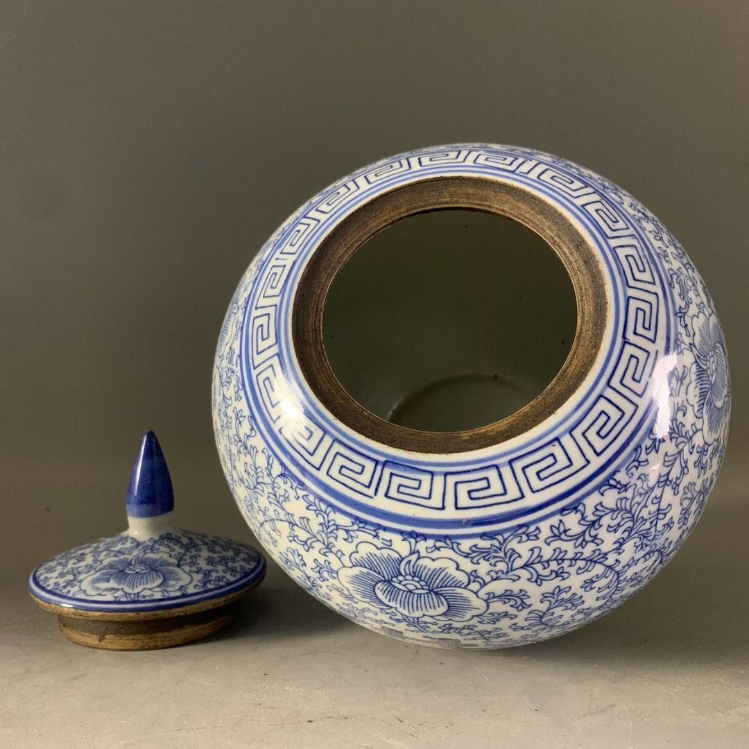 中国美術 青花双喜字西瓜壇 景徳鎮陶磁器 装飾品 置物 中国美術 青花双喜字西瓜壇 景徳鎮陶磁器 装飾品 置物 - メルカリ