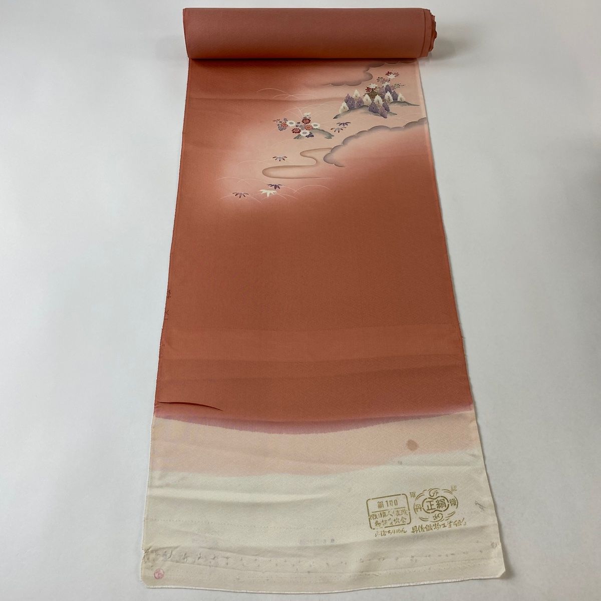 反物 秀品 付下げ 風景 雲文 ぼかし 薄紅色 正絹