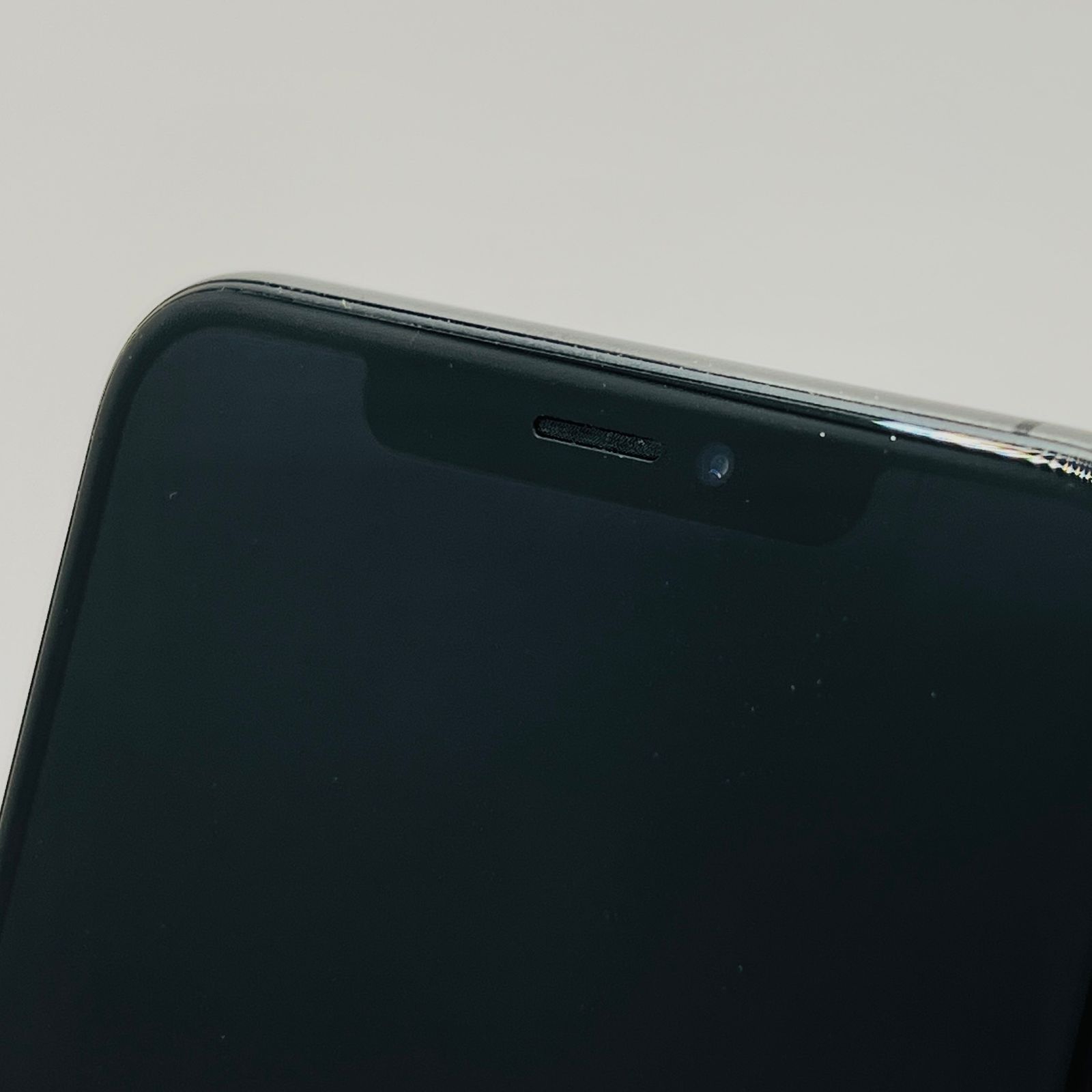 docomo iPhone XS Max 64GB MT6Q2J/A スペースグレイ SIMロック