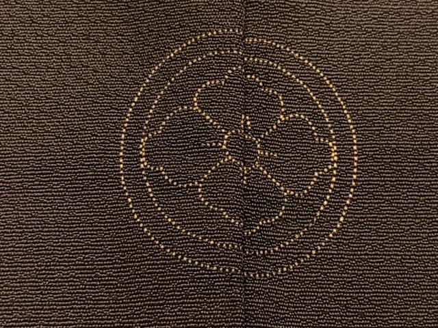 平和屋着物＃男性 長羽織 お召地 紋付き 赤墨色 正絹 CAAV5712id