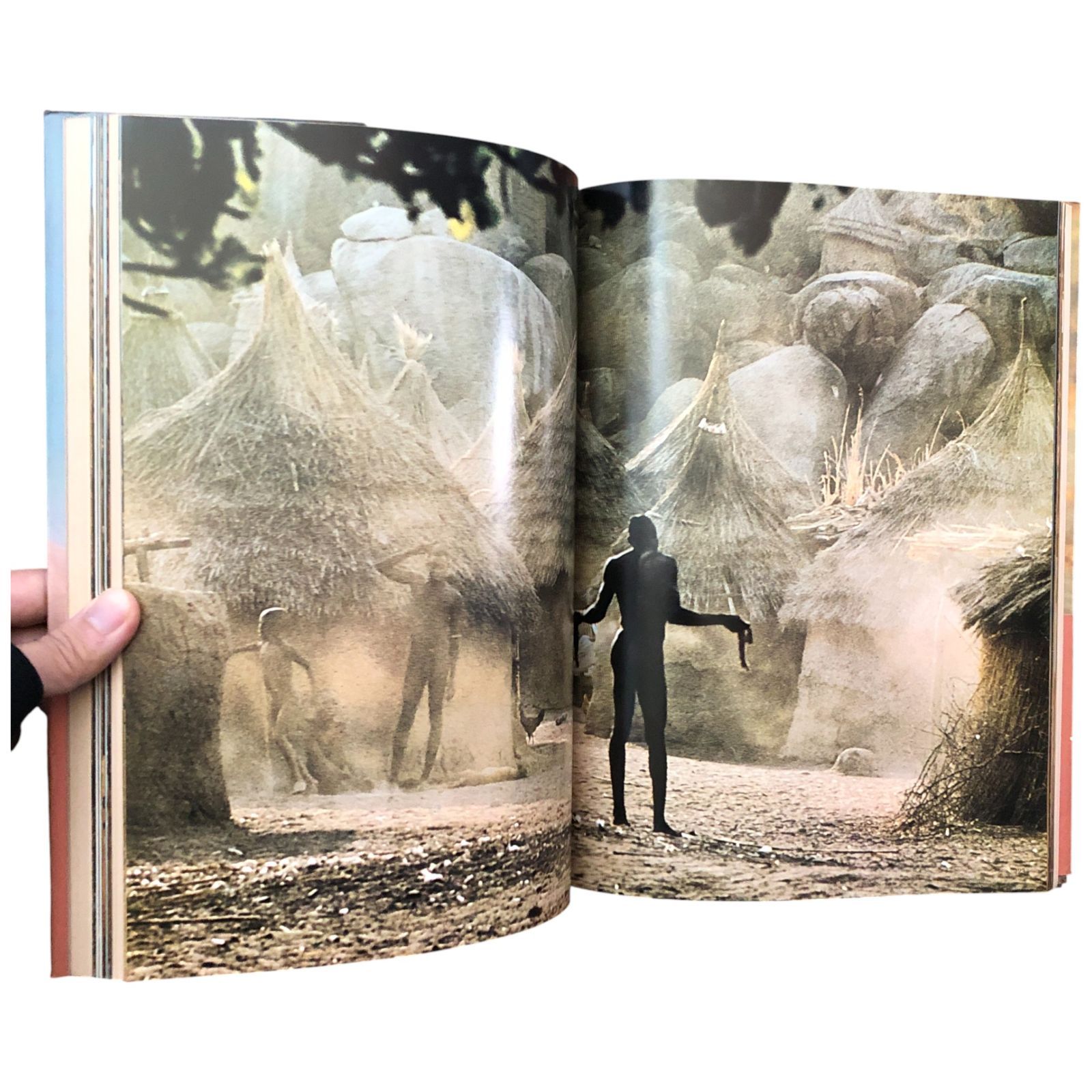 NUBA by Leni Riefenstahl（ヌバ） レニ・リーフェンシュタール PARCO