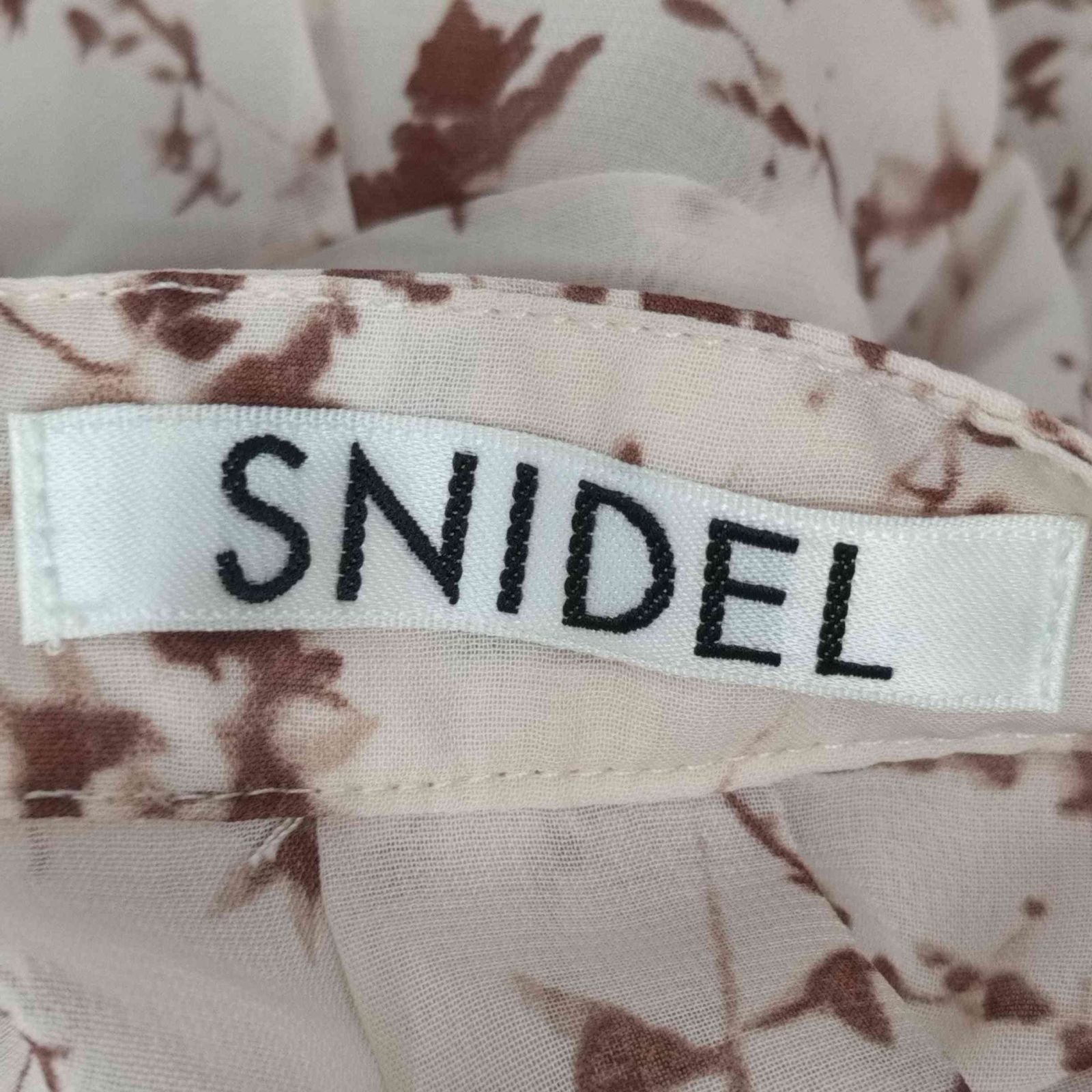 スナイデル snidel プリントプリーツワンピース PINK BEIGE レディース