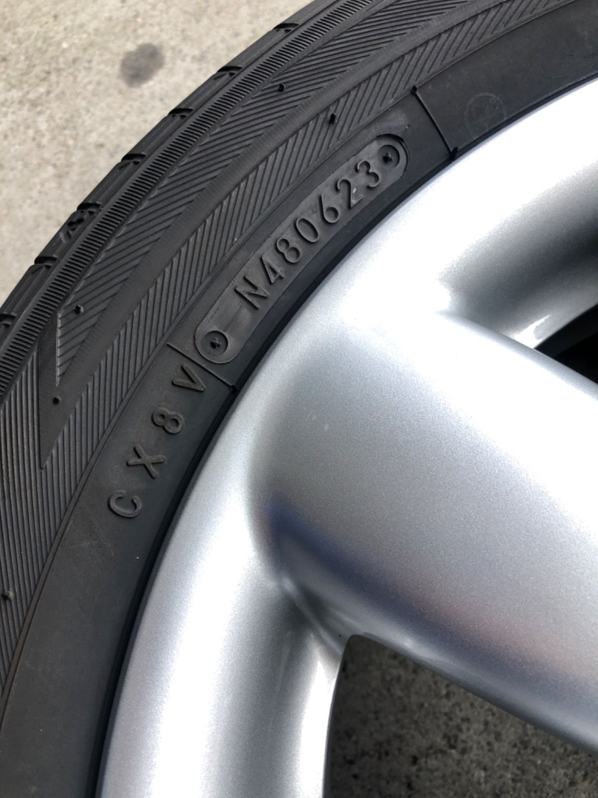 送料込み❗️ 155/65R14 2023年製‼️ 国産✨ バリ山‼️ ノーマルタイヤ 155/65R14 東北6県無料配送対応‼️爆安‼️最終値下げ‼️①超超超