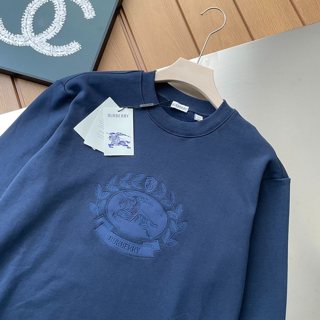 新モデルの BURBERRY