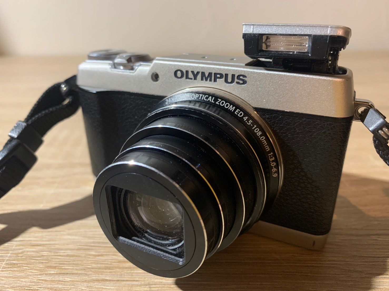 ブラック|シルバー