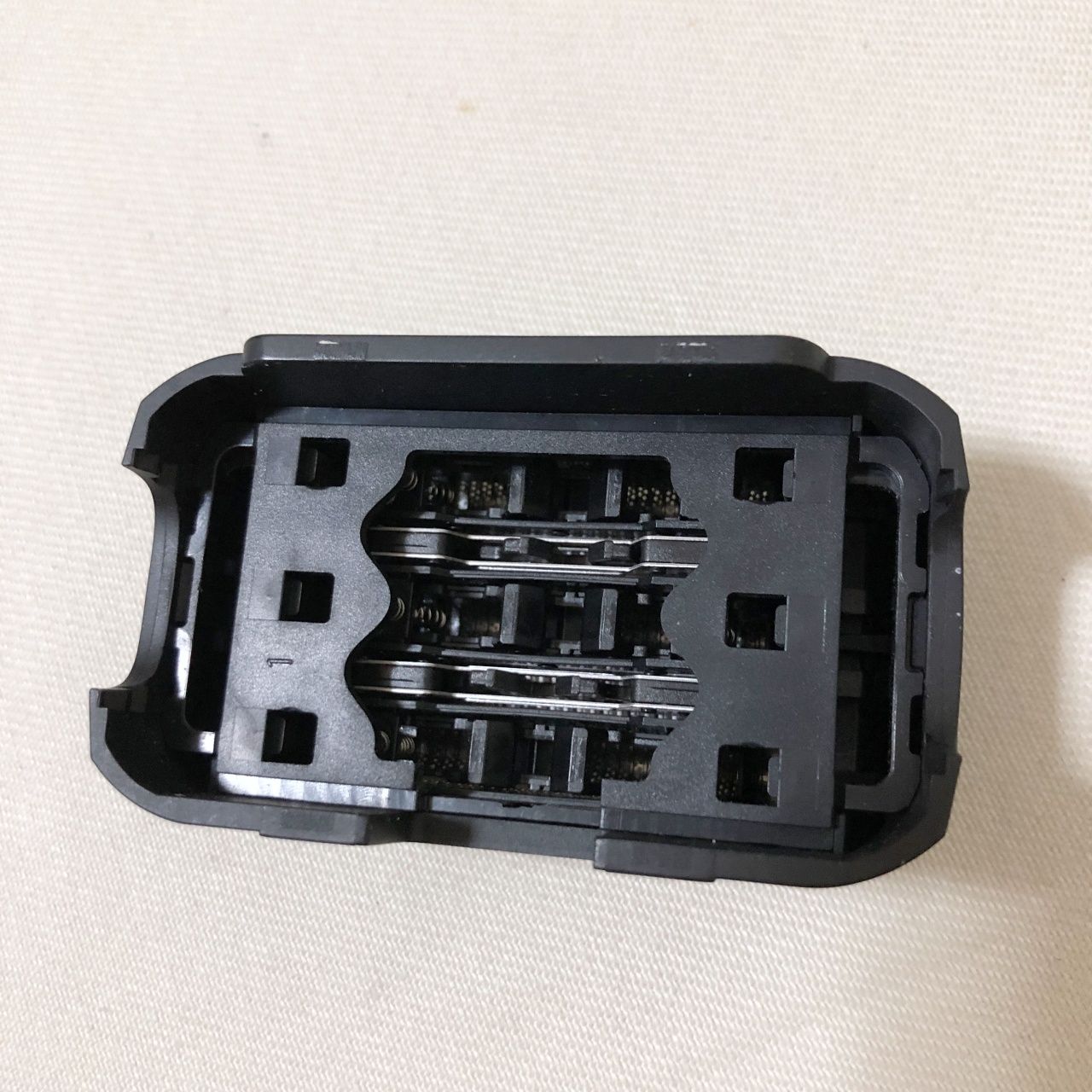 H095 夢グループ 5枚刃シェーバー DT-YDS2412K 替刃付き - メルカリ
