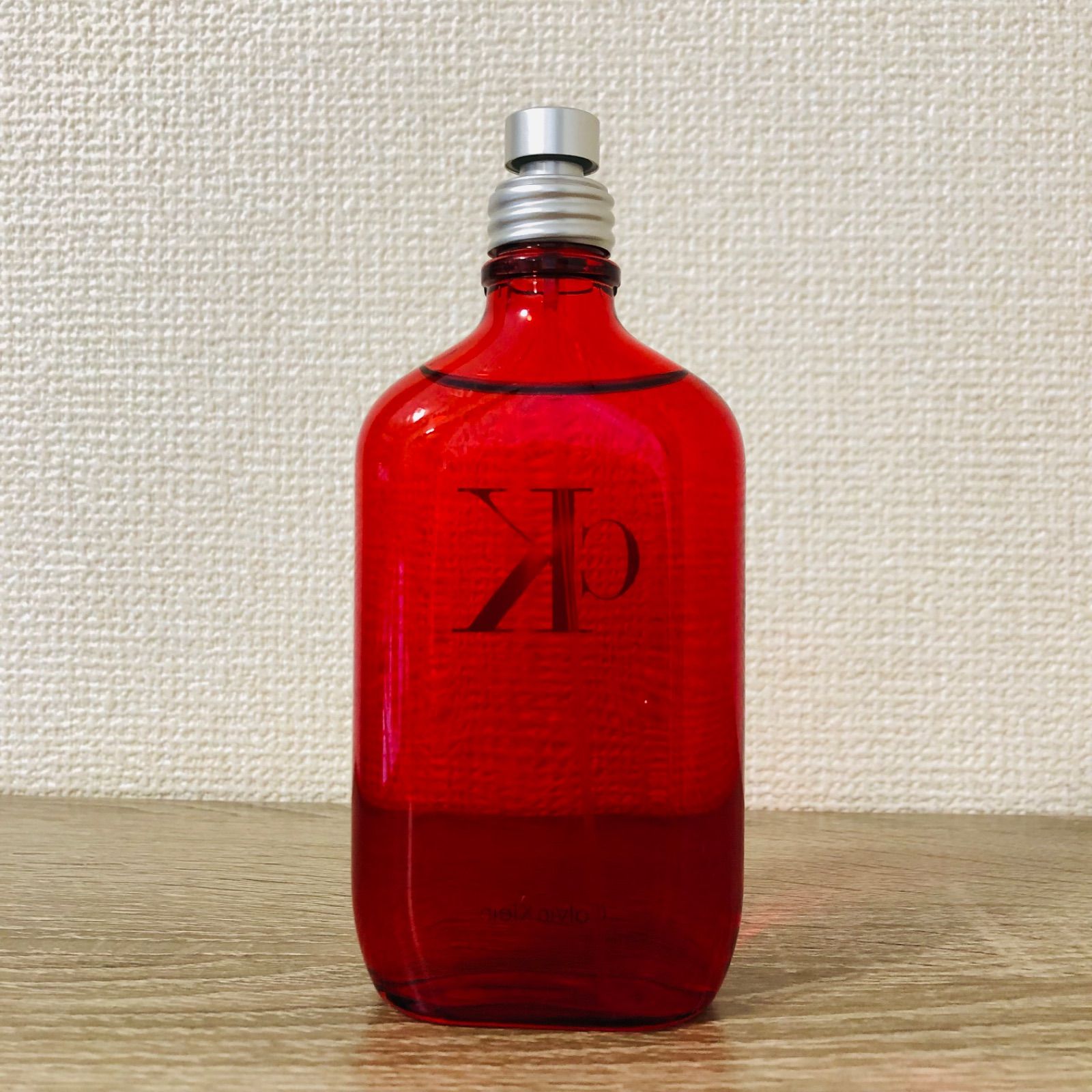 M-585 Calvin Klein カルバンクライン CK one シーケーワン red