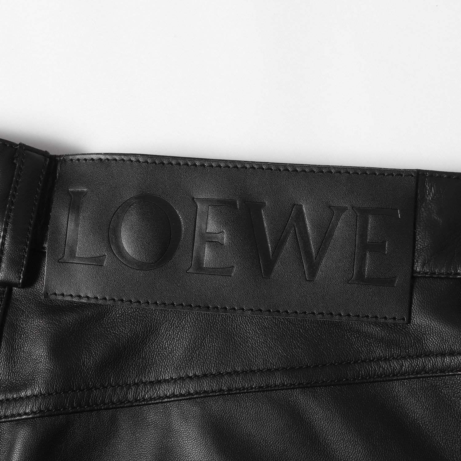 美品 LOEWE ロエベ パンツ サイズ:46 22SS ラムレザー ショートパンツ 
