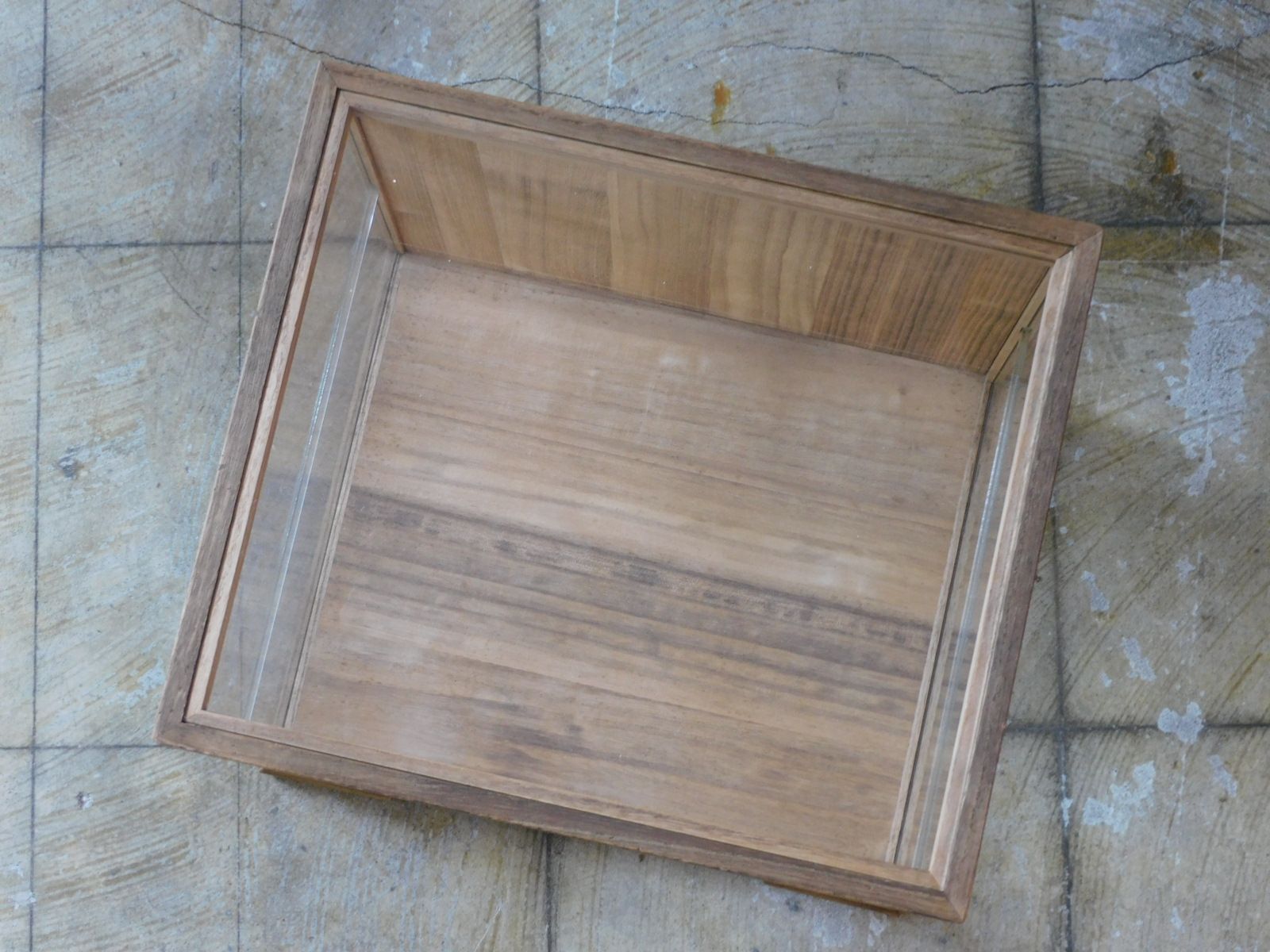 ふるい木味の卓上ショーケース 4面ガラス HK-a-05600 古道具 アンティーク家具 無垢材 ガラスケース ケビント パンケース NEXPOTALLINN_EU