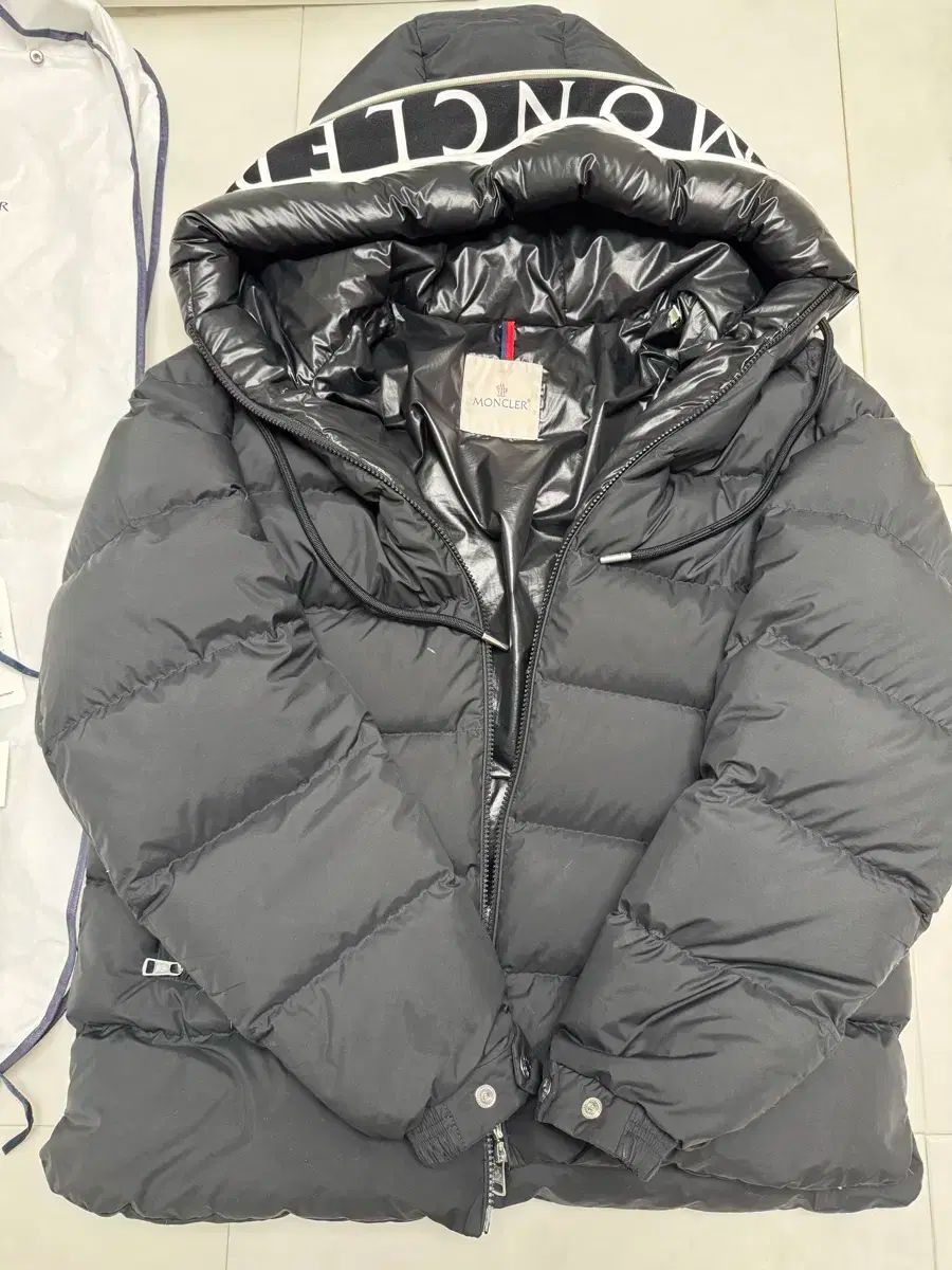 MONCLER モンクレール メンズダウンコート 5 サイズ カデレ