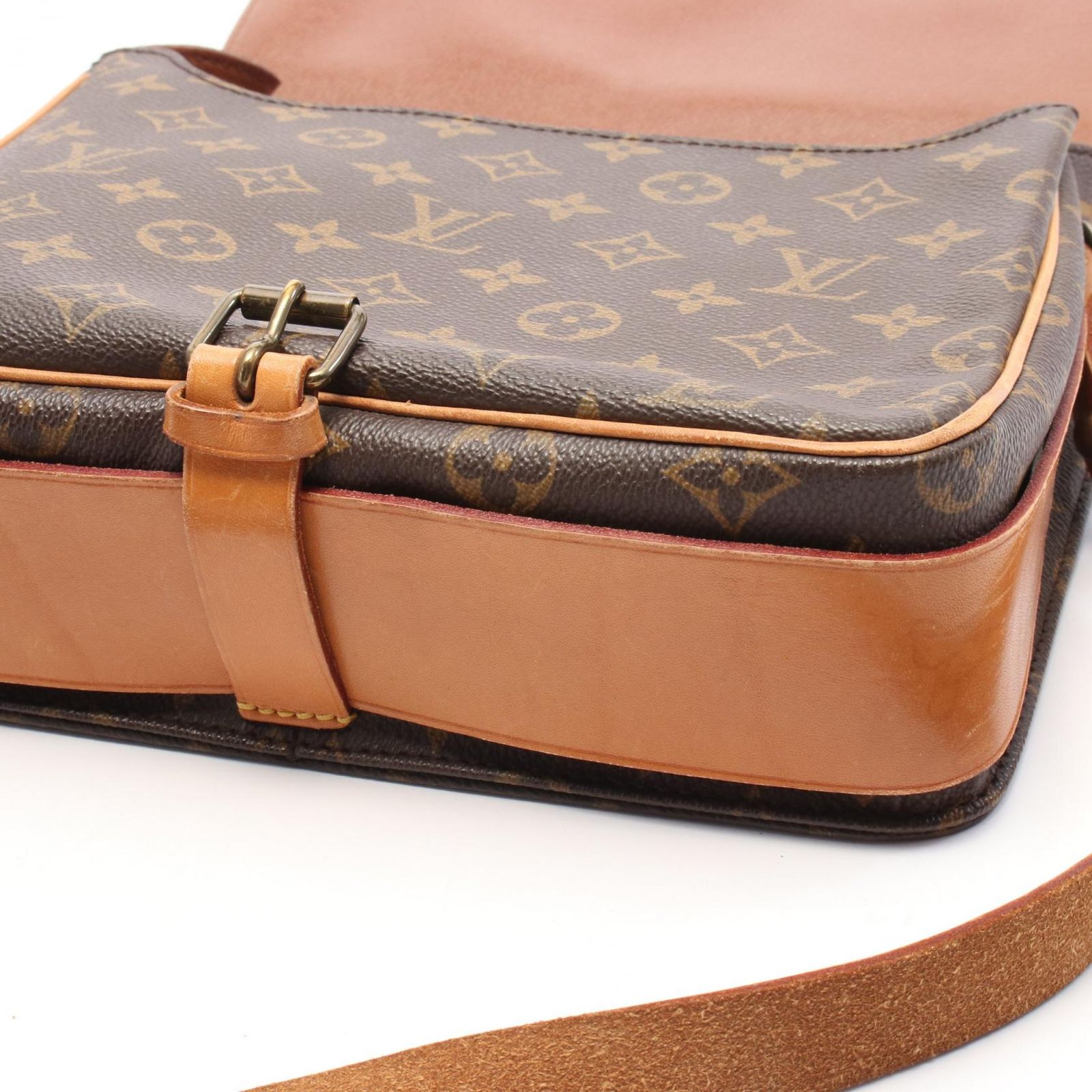 ルイヴィトン LOUIS VUITTON カルトシエール MM ショルダーバッグ