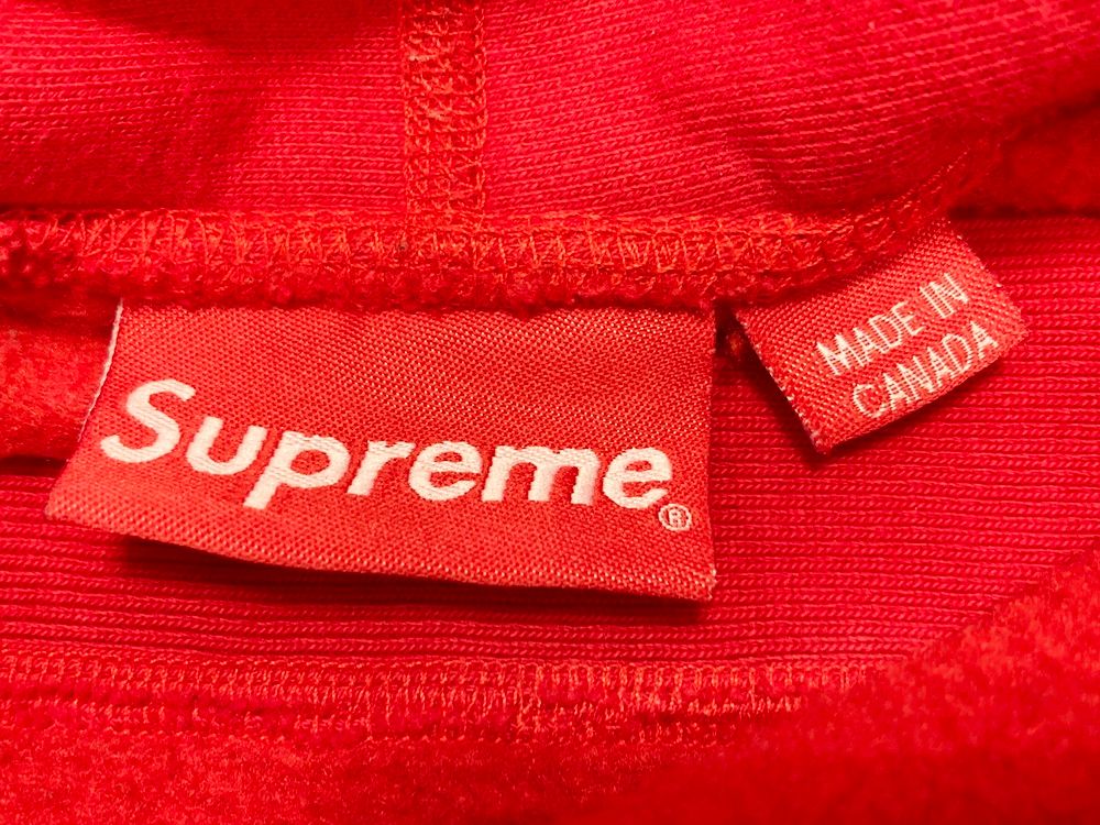 【美品✨】カナダ製 Supreme ロゴ刺繍 パイルロゴ 赤フーディー 楽天市場】【中古】シュプリーム Supreme ペイズリーボックスロゴ