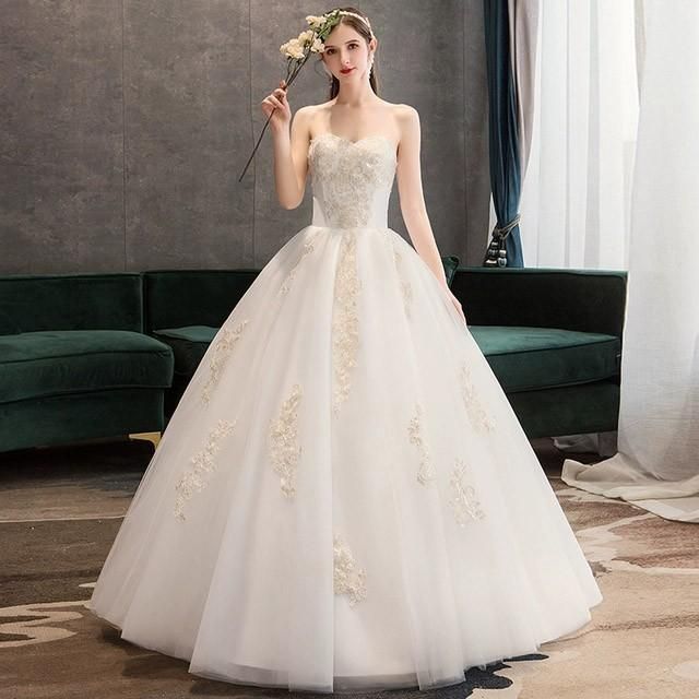 ビスチェドレス Aライン 結婚式ドレス ベアトップ 編み上げ ウェディングドレス ホワイトドレス 花嫁 披露宴 ブライダルドレス パニエ付き