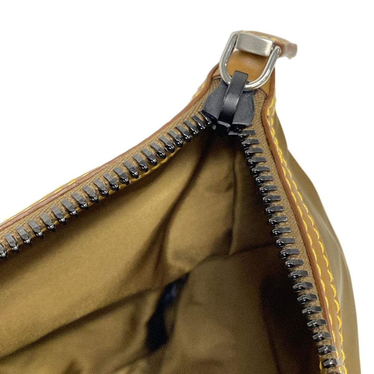 ダッフルバッグ