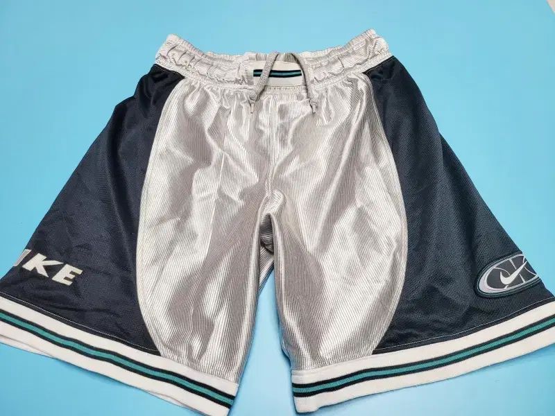 ナイキヴィンテージ ショートパンツ ハーフパンツ バスケットボールショーツ テム ポール 1150
