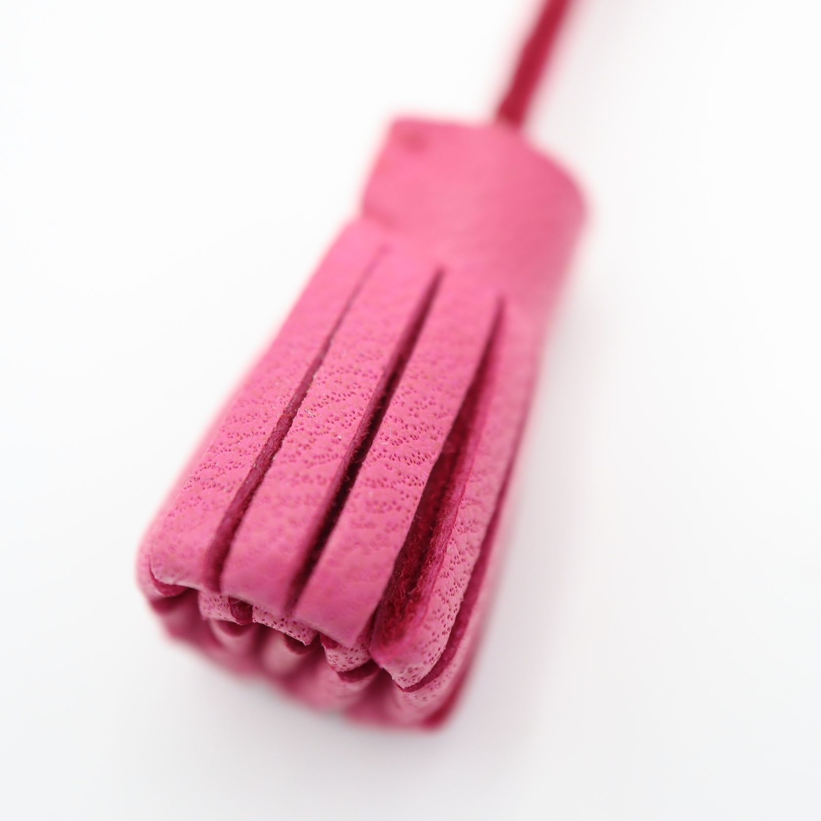 未使用 HERMES エルメス カルメンチータ プチポンポン チャーム レザー  