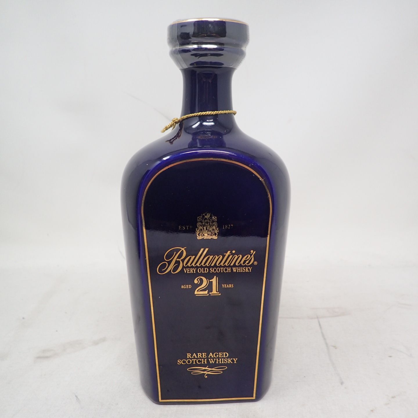 バランタイン 21年 陶器ボトル 700ml 43％ 1495g Ballantine's【Z