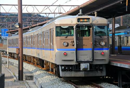 JR115系1000番台（30N体質改善車・岡山D編成・更新色） 公式 3両編成