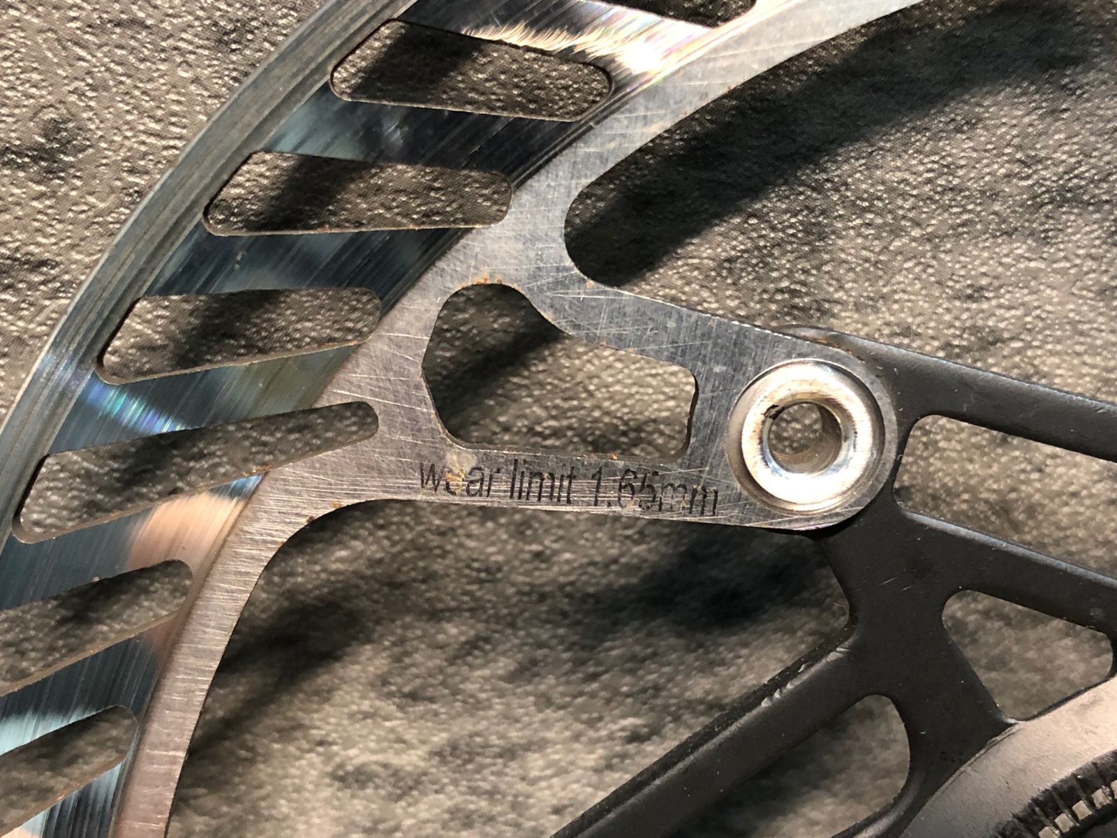 カンパニョーロ CAMPAGNOLO