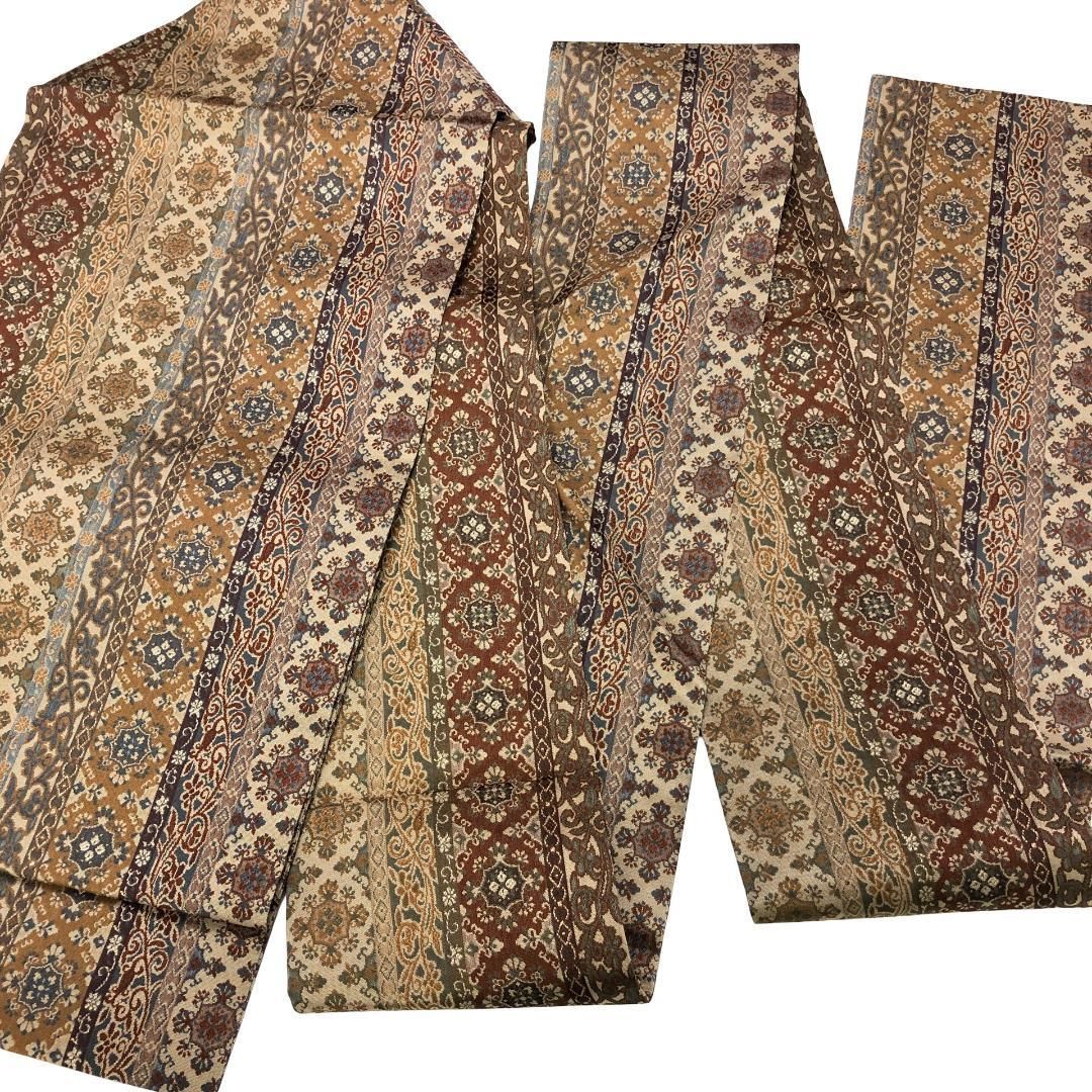 名古屋帯 縦縞に美しい華柄織模様 香色 O-5047 名古屋帯 縦縞に美しい華柄織模様 香色 O-5047