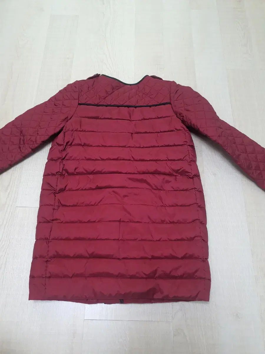 8Y 最も安い Burberry Kids(バーバリーキッズ) キルト 軽量 ダウン