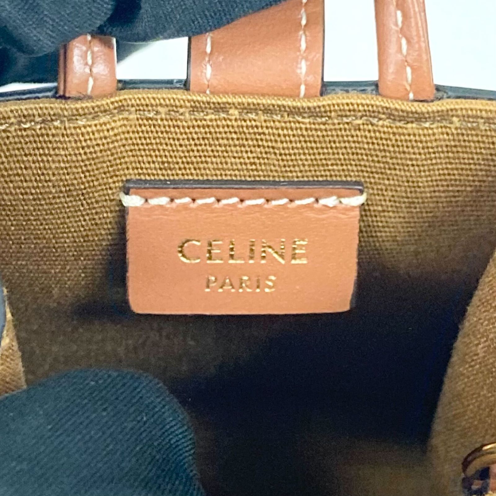 セリーヌマイクロバーティカルカバアクセサリーポーチ セリーヌマイクロバーティカルカバアクセサリーポーチ CELINE