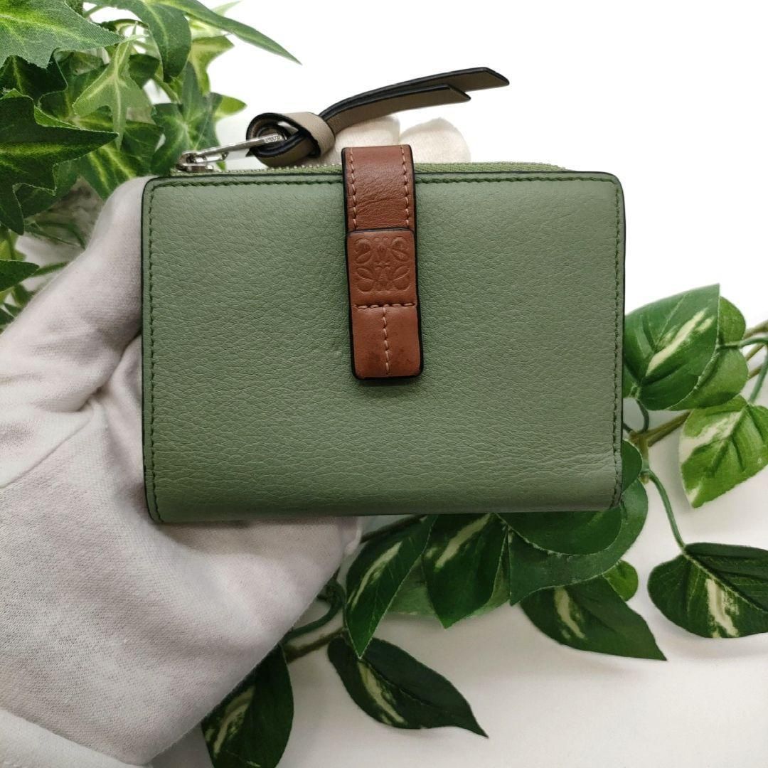 ロエベ 折り財布 スリムジップバイフォールドウォレット アナグラム グリーン