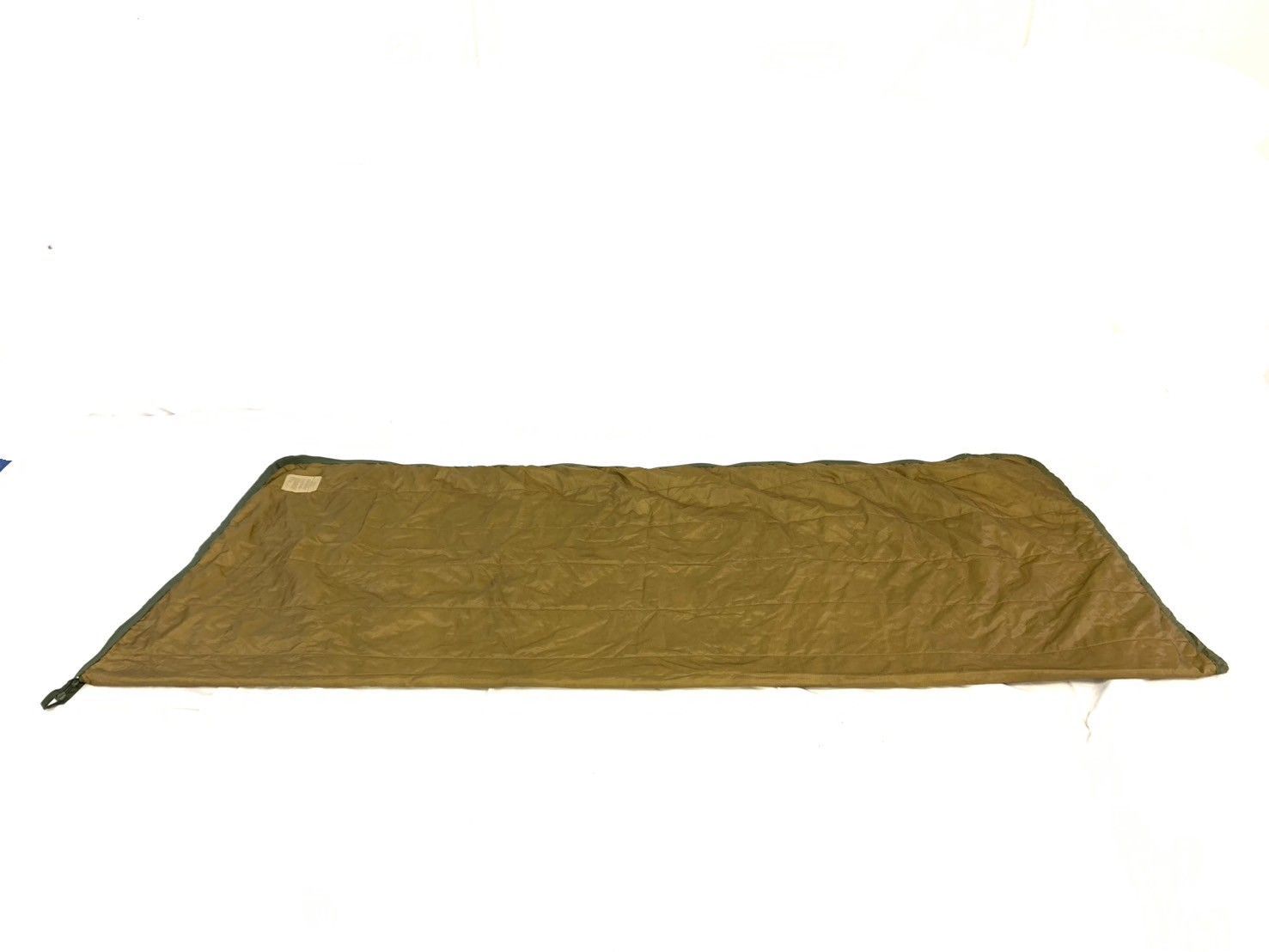 米軍放出品】ジッパー付きポンチョライナー ミリタリー 寝袋