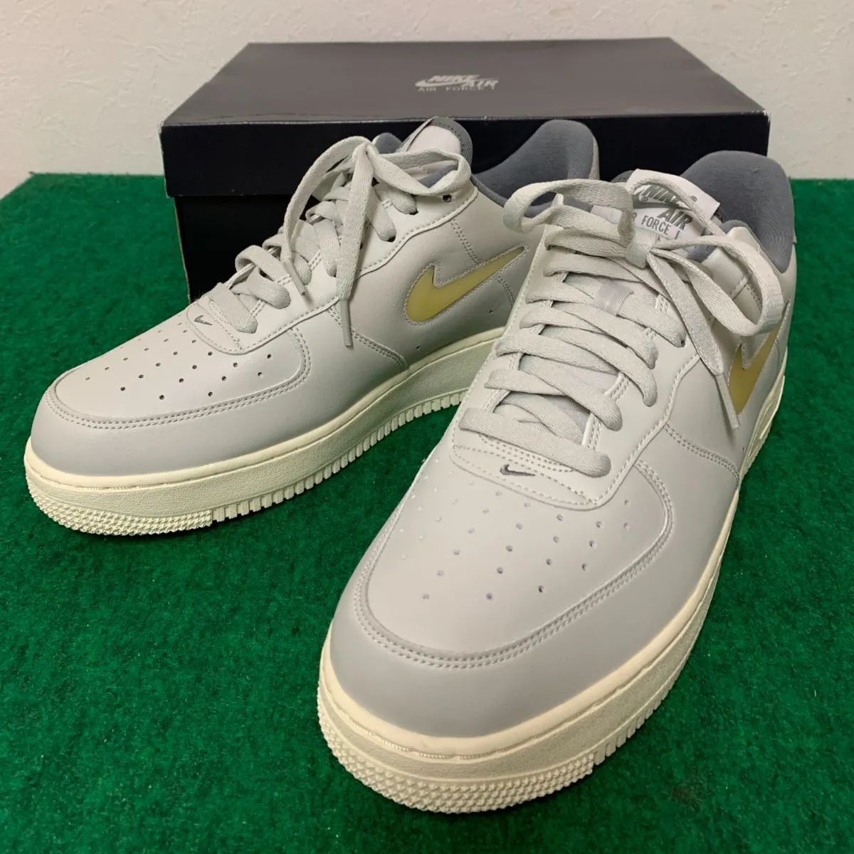 〇【未使用品】AIR FORCE 1 07 LX ナイキ エアフォース 29.0cm グレー