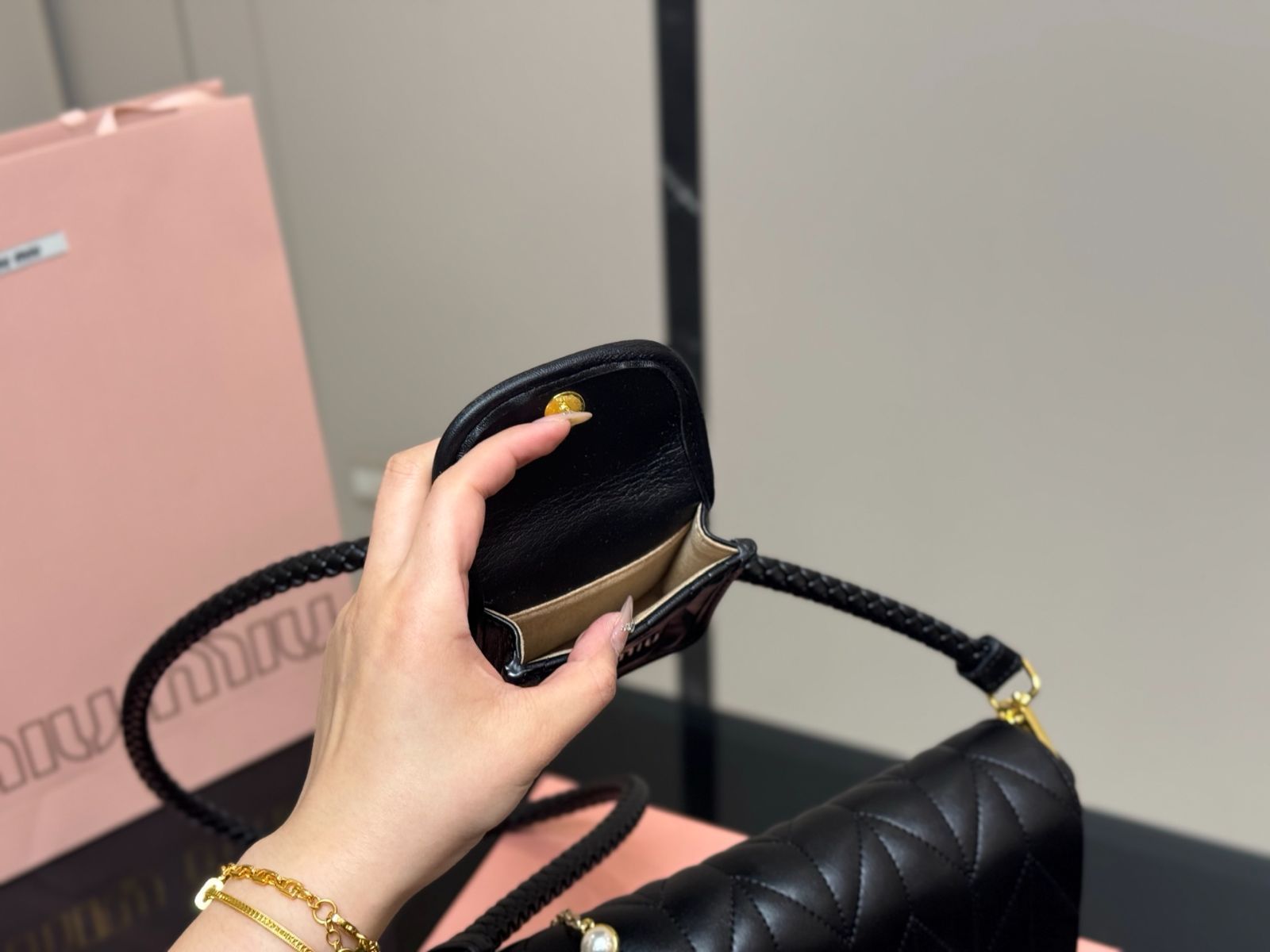 今日特価】Miu Miu Baguette Bag ミュウミュウ バゲットバッグ