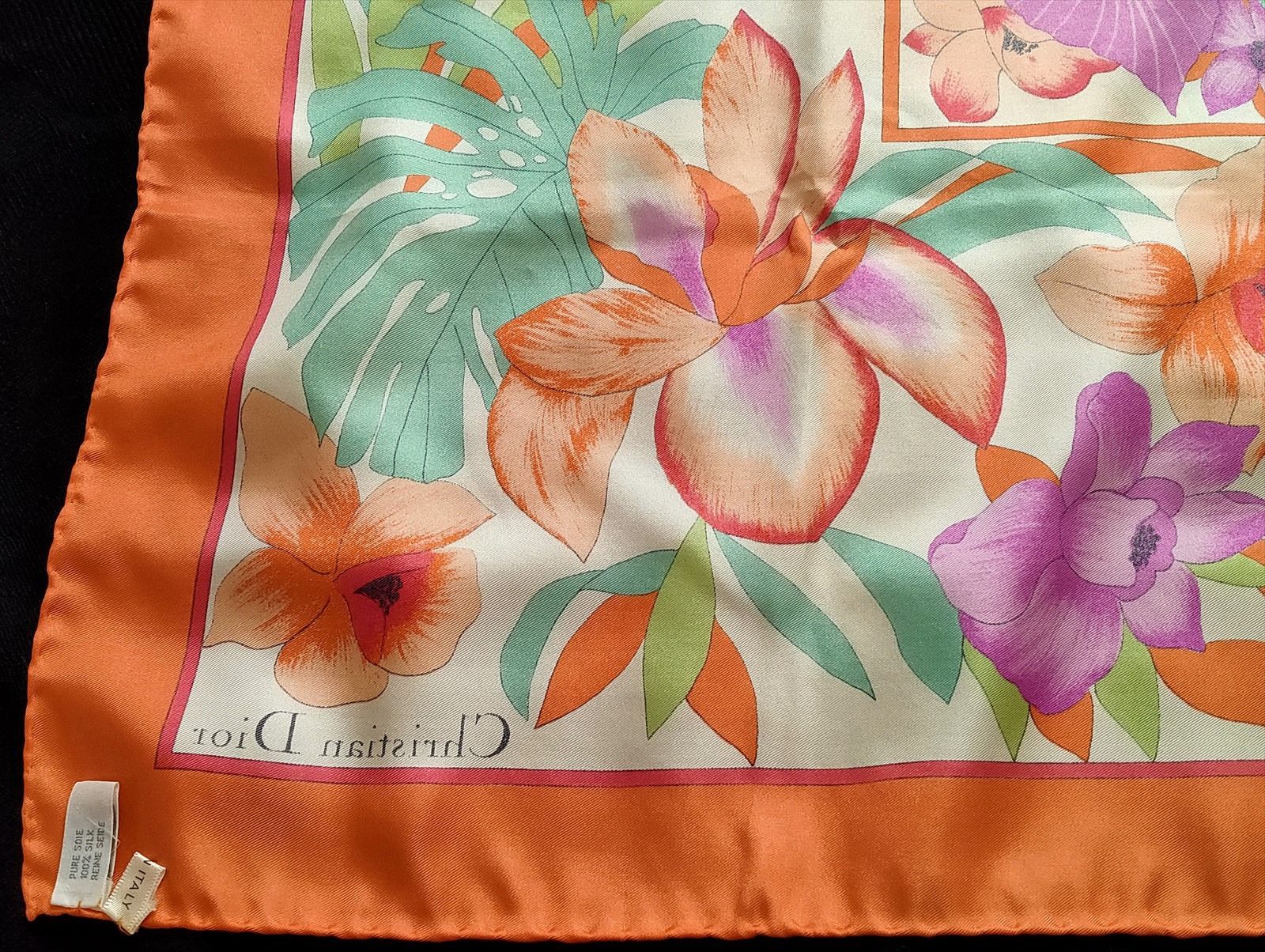 Christian Dior シルクスカーフ 花柄　80×80 Christian Dior 花柄シルクスカーフ ミッツァ
