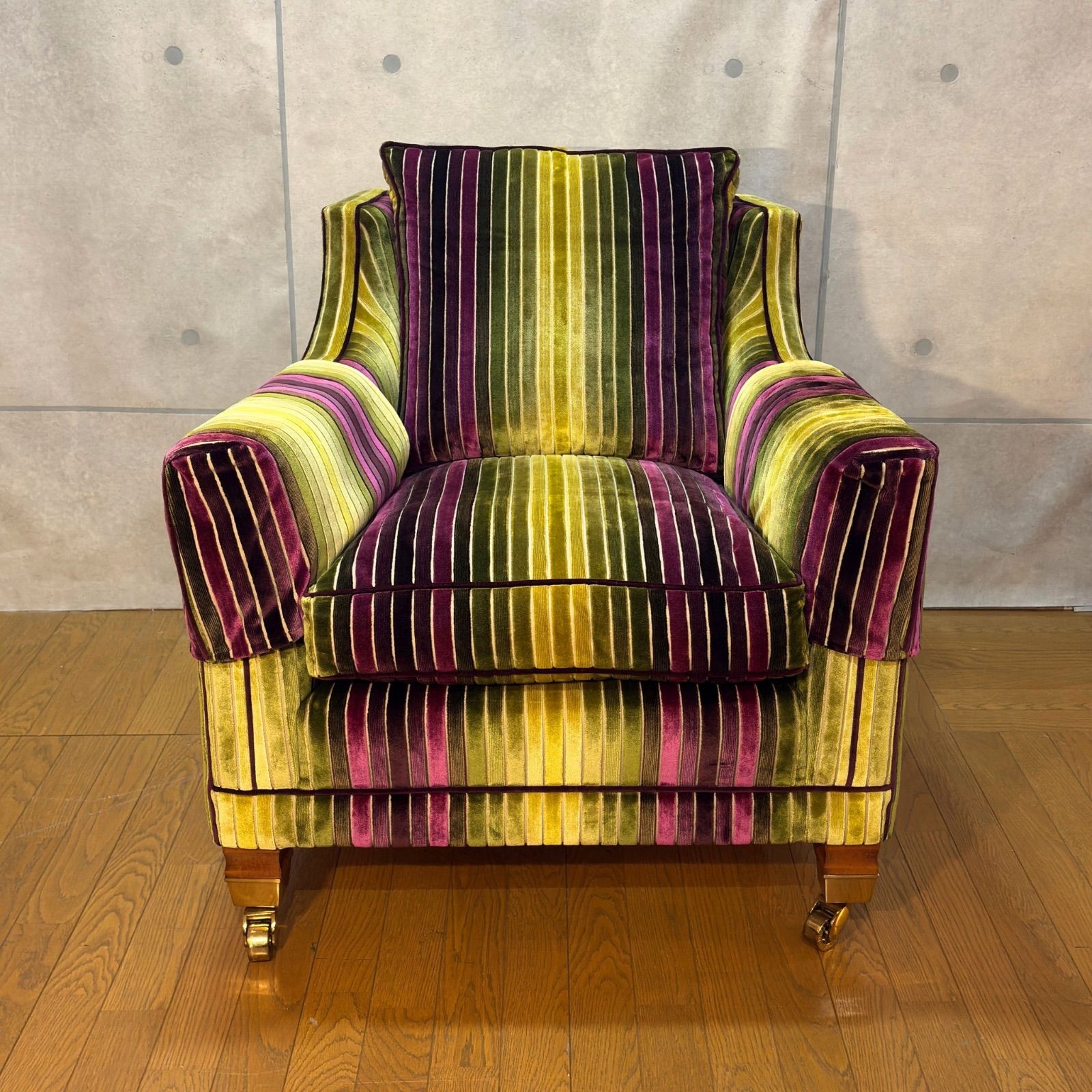 DURESTA デュレスタ Trafalgar 1人掛けソファ 英国王室御用達 トラファルガー ベルベット ストライプ イギリス UK NEXPOTALLINN_EU