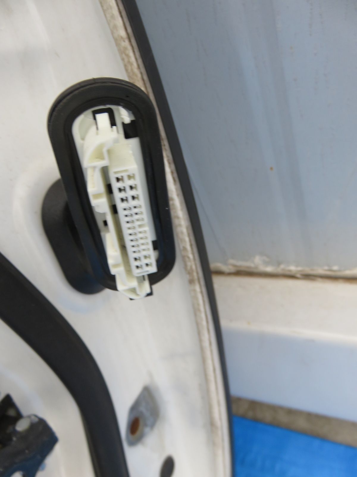 左リアドア 後席