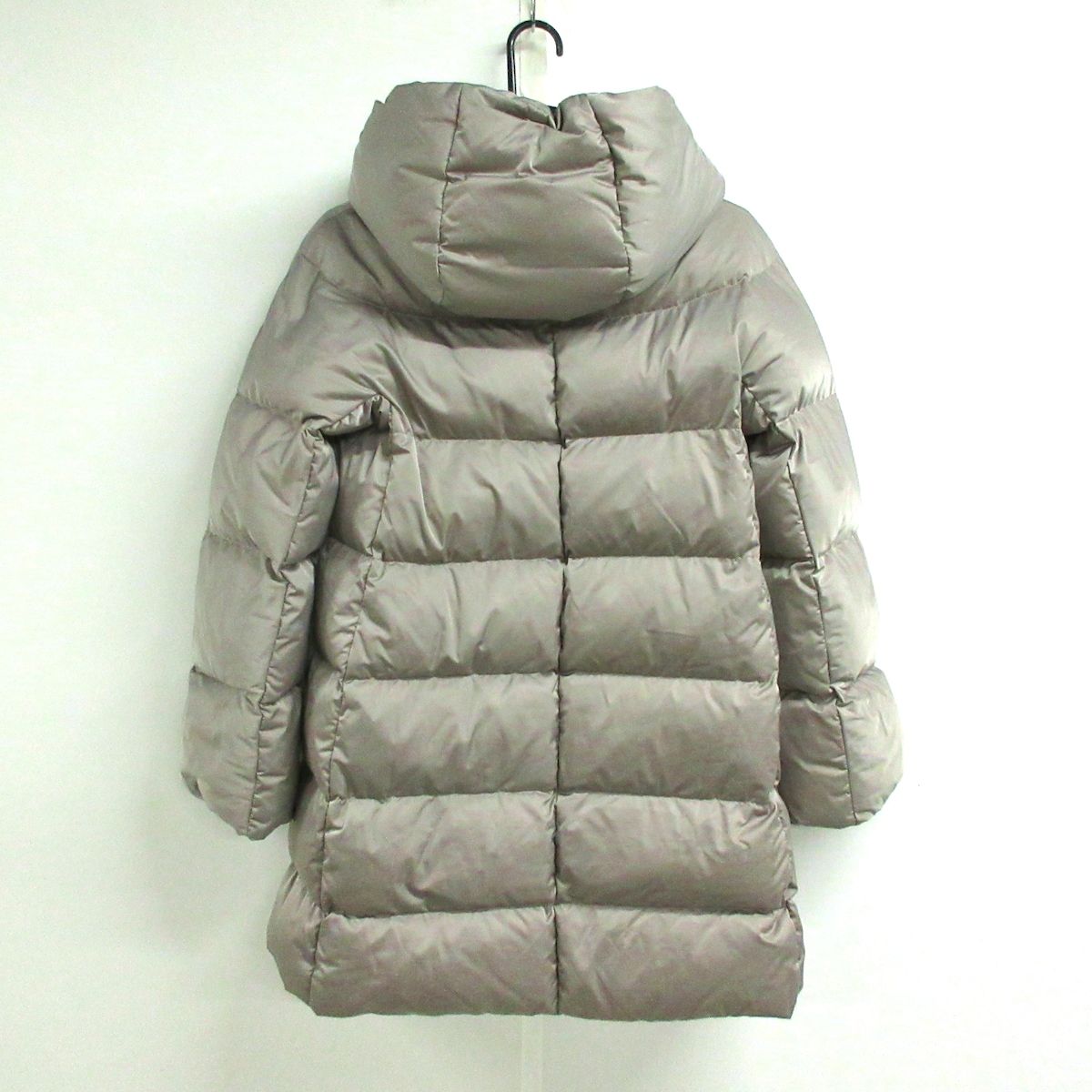 HERNO(ヘルノ) ダウンコート サイズ38 S レディース - グレーベージュ  