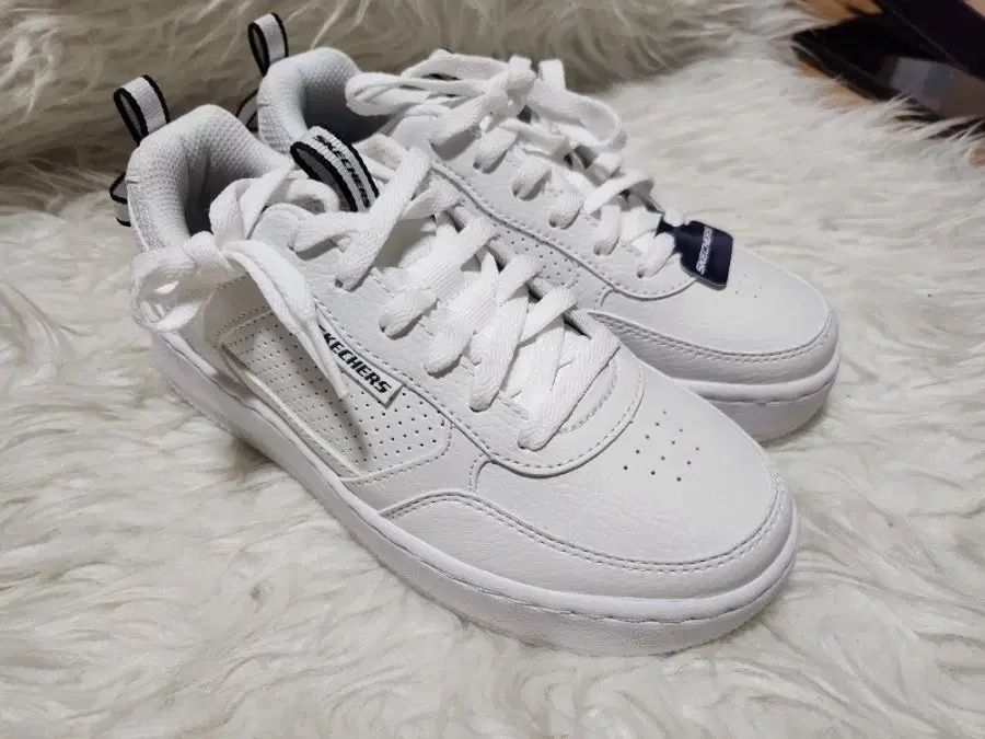 SKETCHERS スケッチャーズジュニアキッズスニーカー