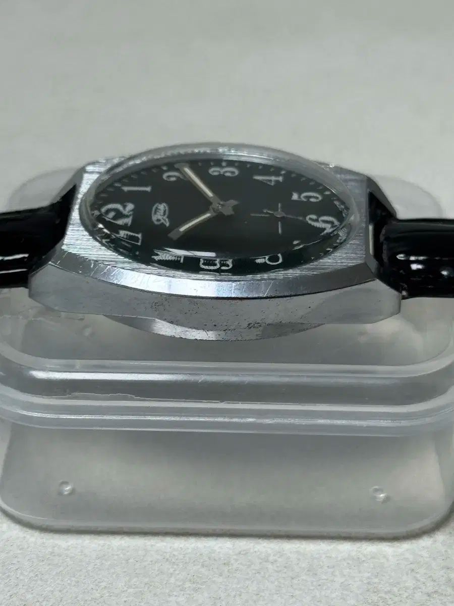 手巻き 旧ソ連 Pobeda ポベダ スモールセコンド ロシア cccp 手巻き 旧ソ連 Pobeda ポベダ スモールセコンド ロシア cccp 手