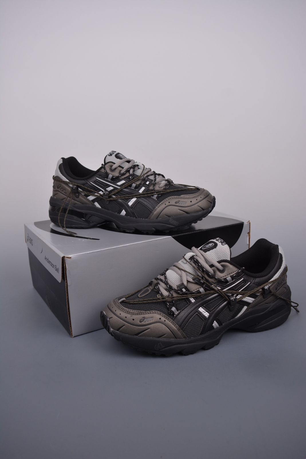 人気美品 ANDERSSON BELL × Asics Gel-1090 レディース/メンズ スニーカー 箱付 Black