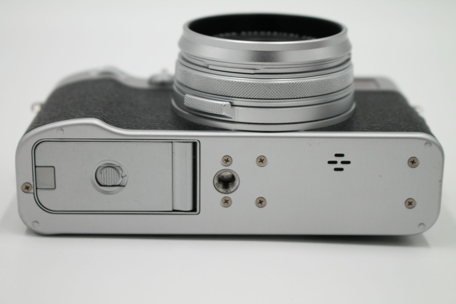 富士フイルム - 【ショット数31回】富士フイルム X100V シルバー 富士フイルム FUJIFILM X100V [シルバー] 価格比較 - 価格.com