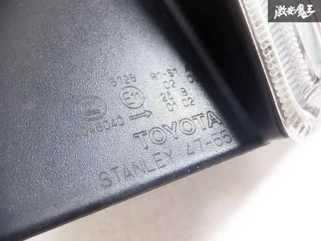 トヨタ プリウス ZVW30 純正 テールランプ 右 STANLEY 47-55 トヨタ プリウス ZVW30 純正 テールランプ 右 STANLEY 47-55