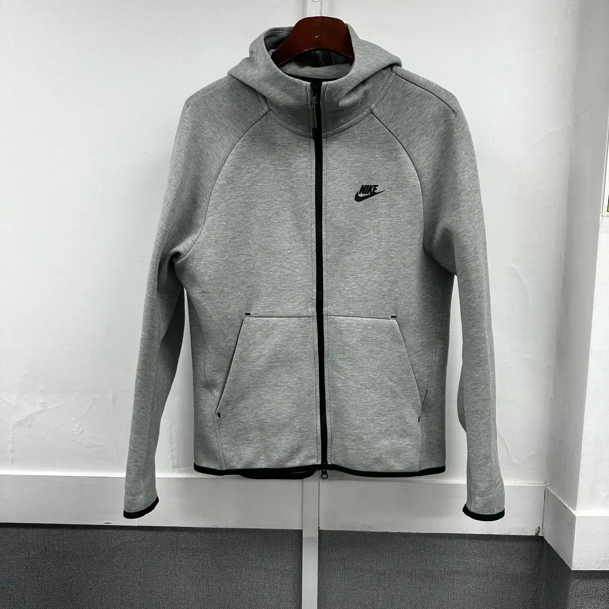 【雷市場（ポンジャン）商品韓国直送】 Nike(ナイキ） テックフリース フード ジップアップ ジャケット s213