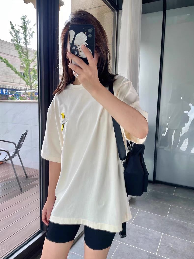 ゆったりカジュアルなデイリースタイル Jacquemus