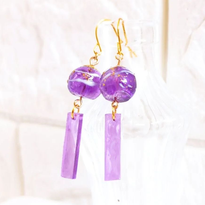 No.983 レジン 風鈴 紫 ヨーヨー ゆらゆら ピアス イヤリング