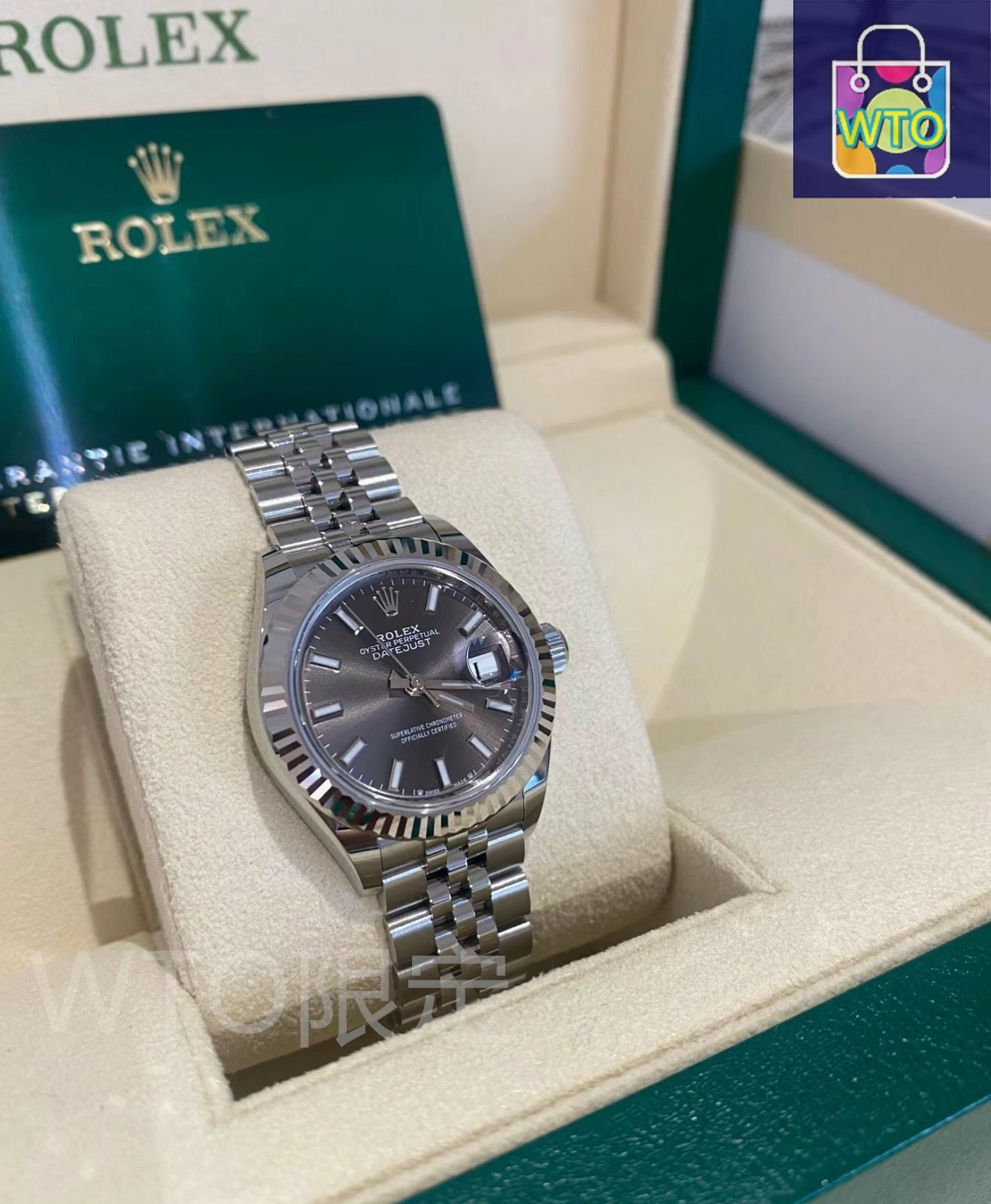 ❷COACH 時計 レッド 新品未使用 箱付き 新庄剛志ビッグボス着用 GUCCI グッチSYNC YA137303 腕時計 赤