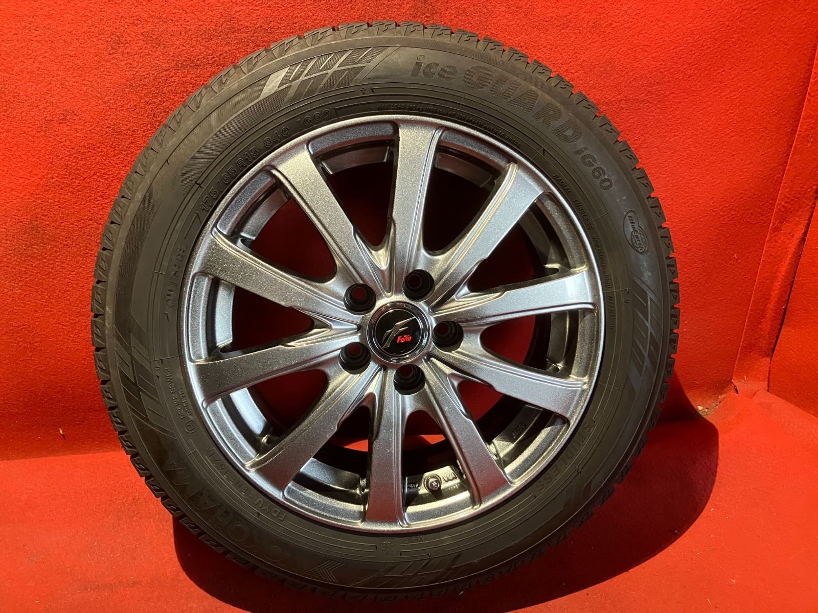 スタッドレスタイヤホイールセット 175 65R15 YOKOHAMA iG60 15x6.0 43 100-5H 社外 Fang 4本SET