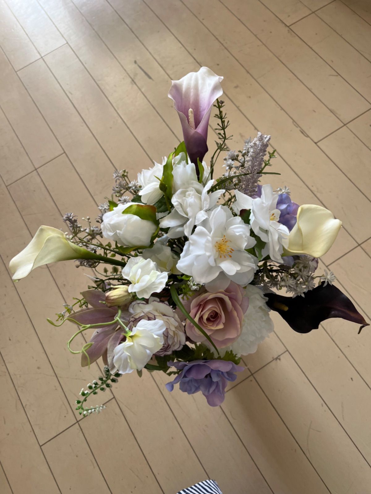 アーティシャルフラワークラッチブーケ クリアランス アーティ